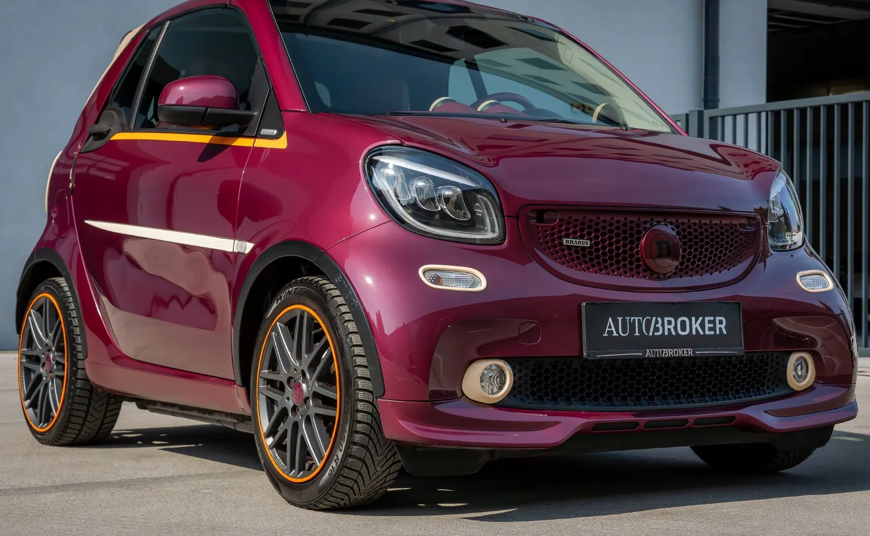 Zunanja slika - Smart fortwo cabrio - 80kW 109 KM  BRABUS TAILOR MADE UNIKAT - 3