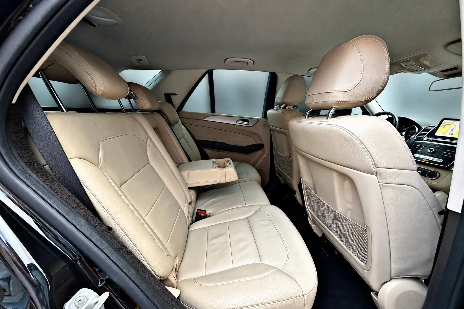 Notranja slika - Mercedes-Benz GLE-Razred - GLE 250 d 4MATIC AVT•NAVI•LED•20COL AMG•ODLIČEN... - 11