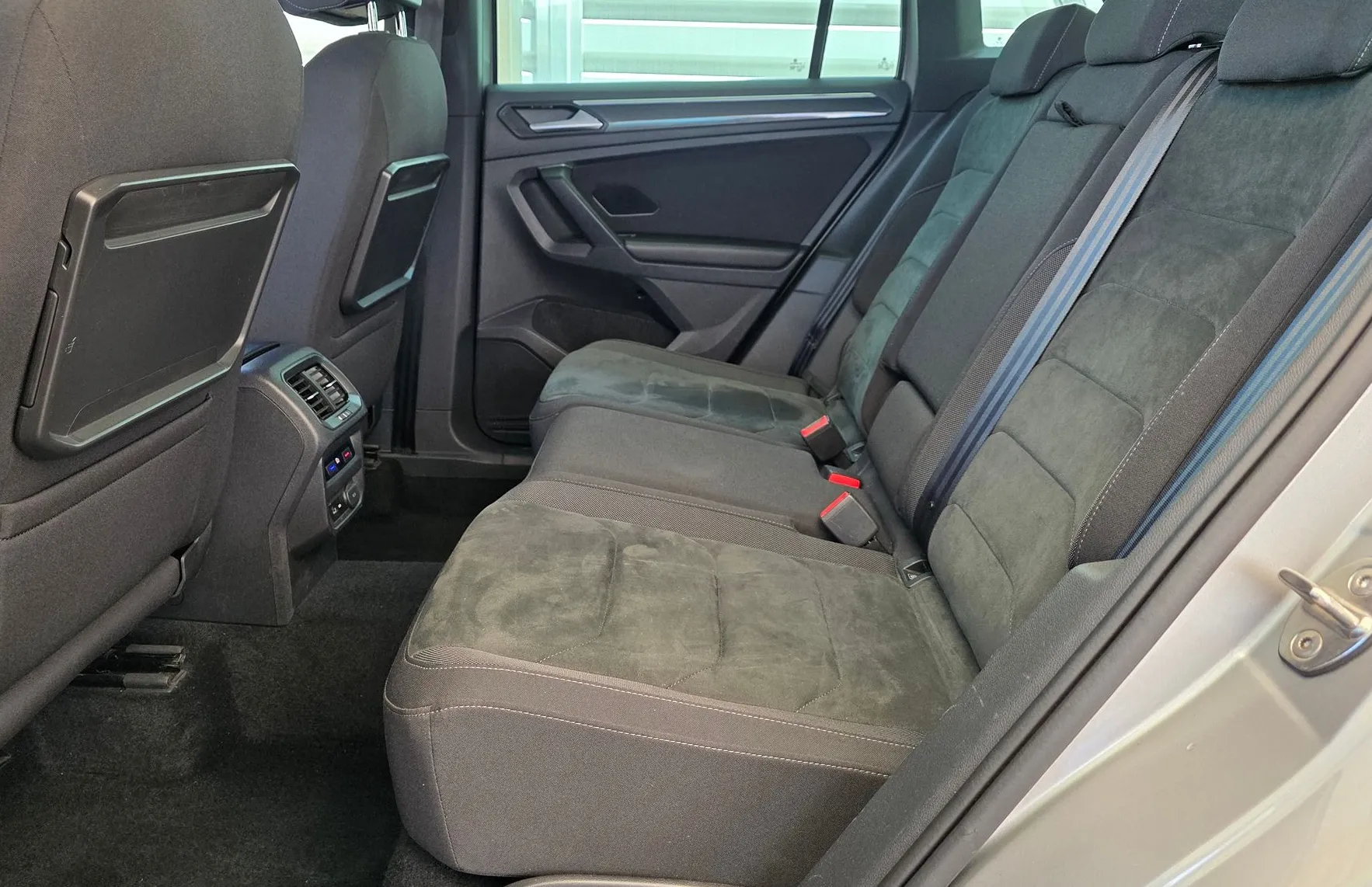 Zunanja slika - VW Tiguan Allspace - 4motion 2.0 TDI R-Line - VIRTUAL - WEBASTO- KLJUK - 8