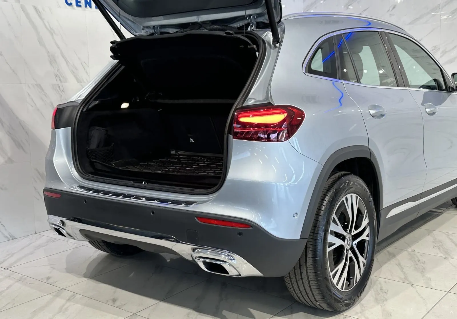 Notranja slika - Mercedes-Benz GLA-Razred - 180 d Progressive Avt. |360Kamera|LineAss|Gretje|. - 8