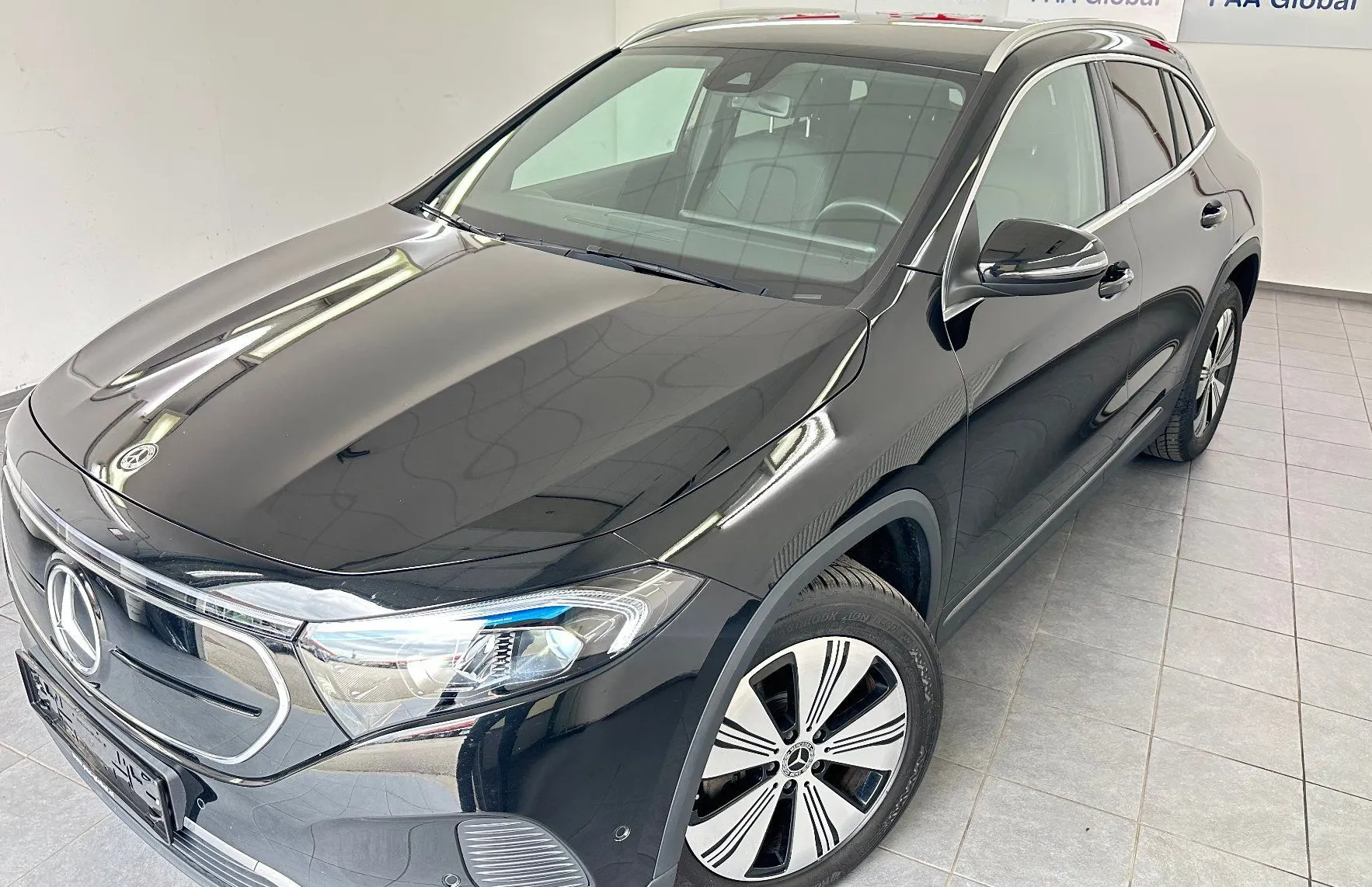 Zunanja slika - Mercedes-Benz EQA - 250 Business.KAMERA.NAVI.USNJE.LED.SAMO 57.590 KM - 1