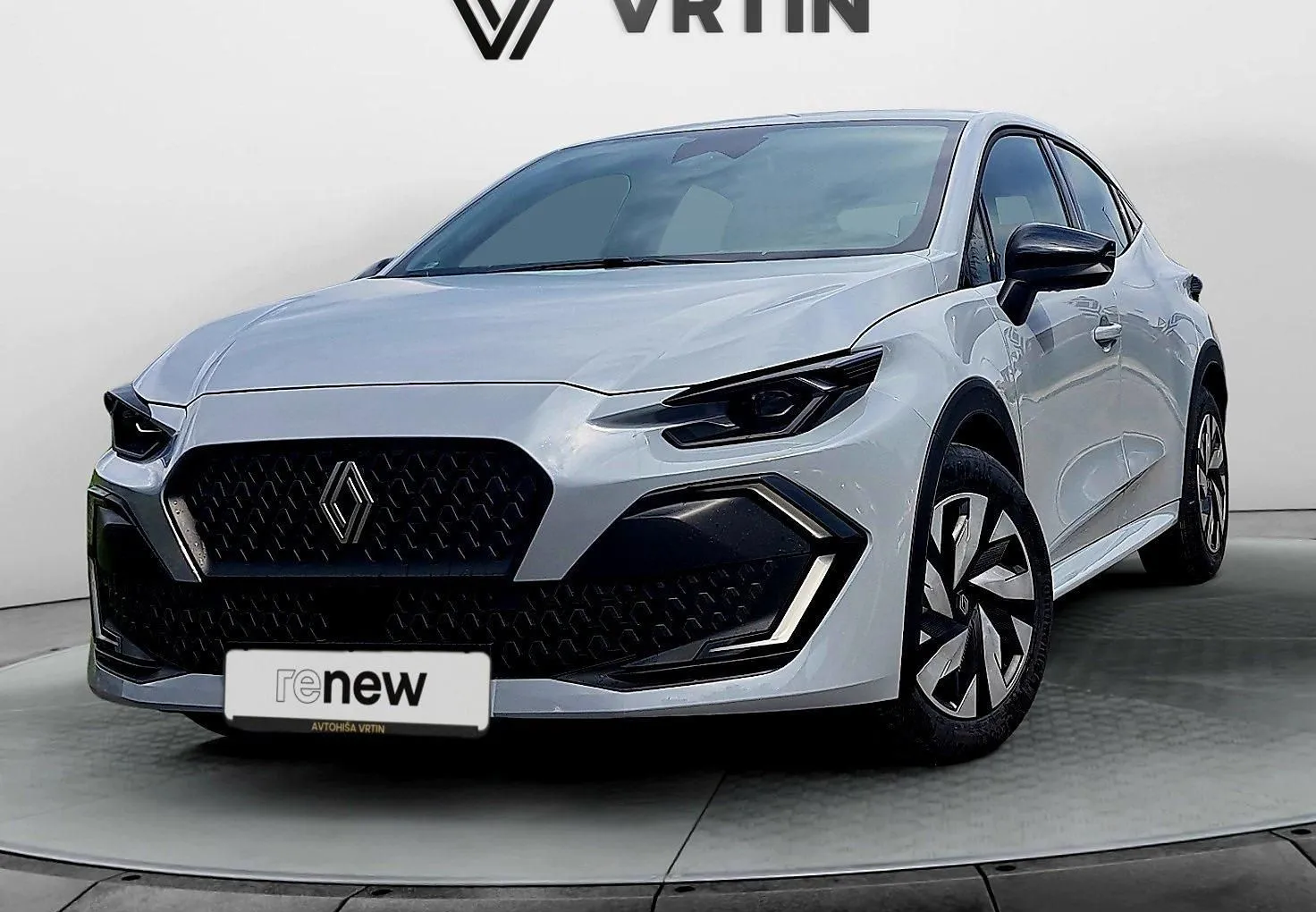 Zunanja slika - Renault Clio - evolution TCE 115 +bon za zimske gume - 13