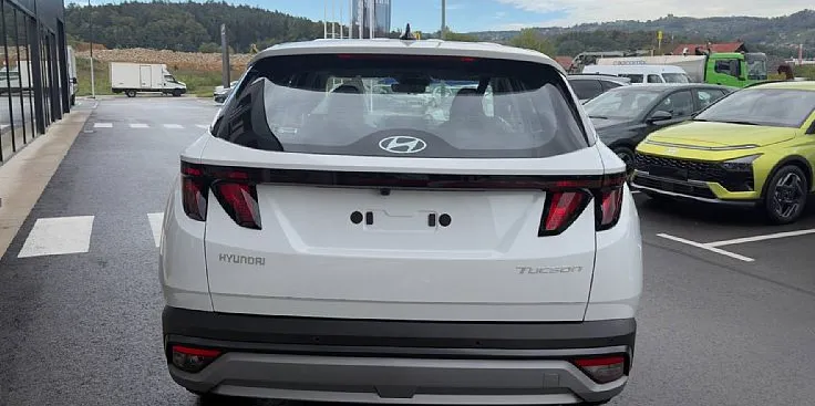 Zunanja slika - Hyundai Tucson - 1.6T T-GDI 150 ISG Trend - 6