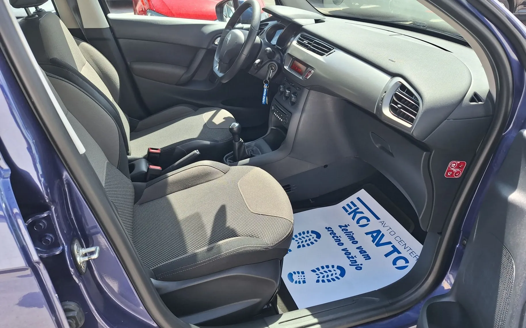 Notranja slika - Citroën C3 - SAMO 98000KM-LED-KLIMA-KREDIT BREZ POLOGA ... - 8