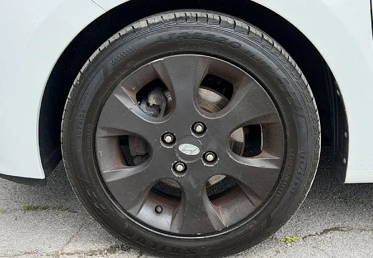 Zunanja slika - Hyundai i10 - 1.0 Style - TEMP - KLIMA - ALU15 - 5