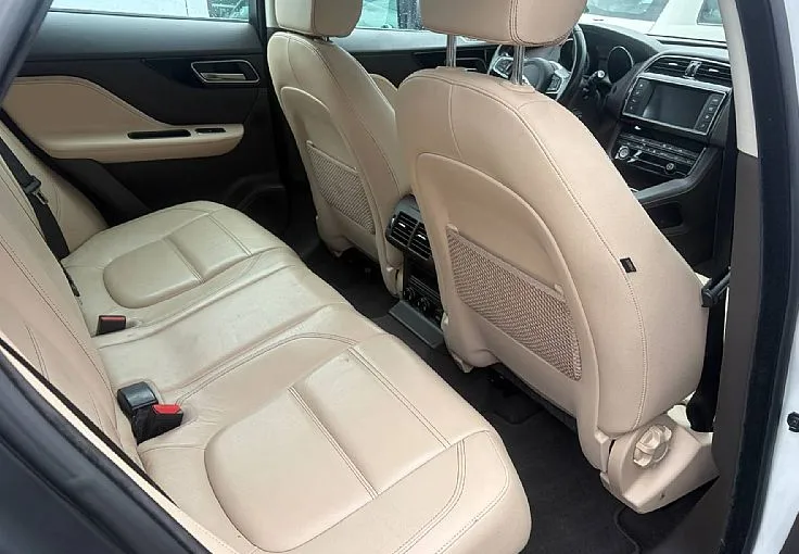 Zunanja slika - Jaguar F-PACE - AWD 2.0 D  20d  Prestige Avt. V OKVARI - 8