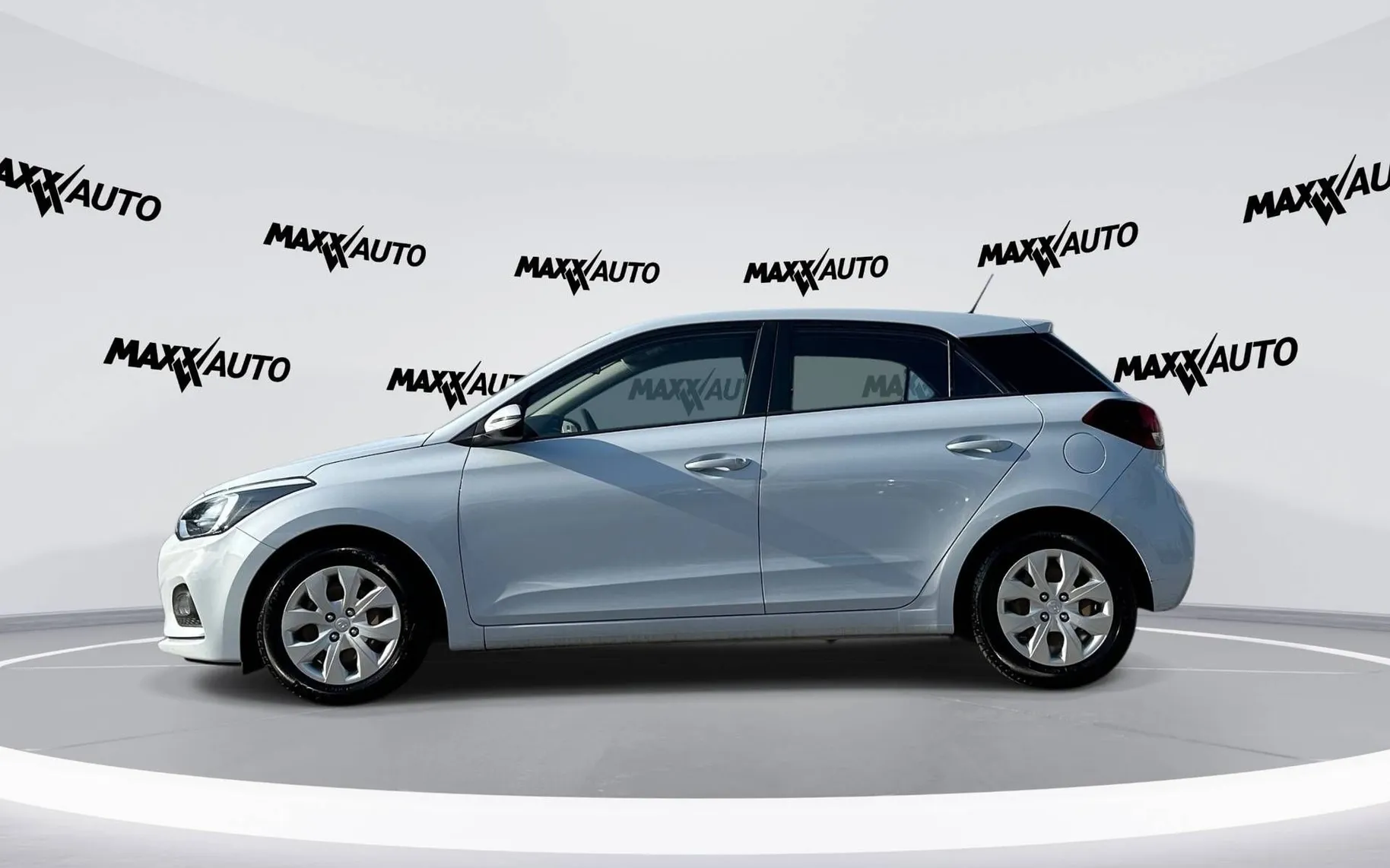 Notranja slika - Hyundai i20 - 1.25 Life - 8
