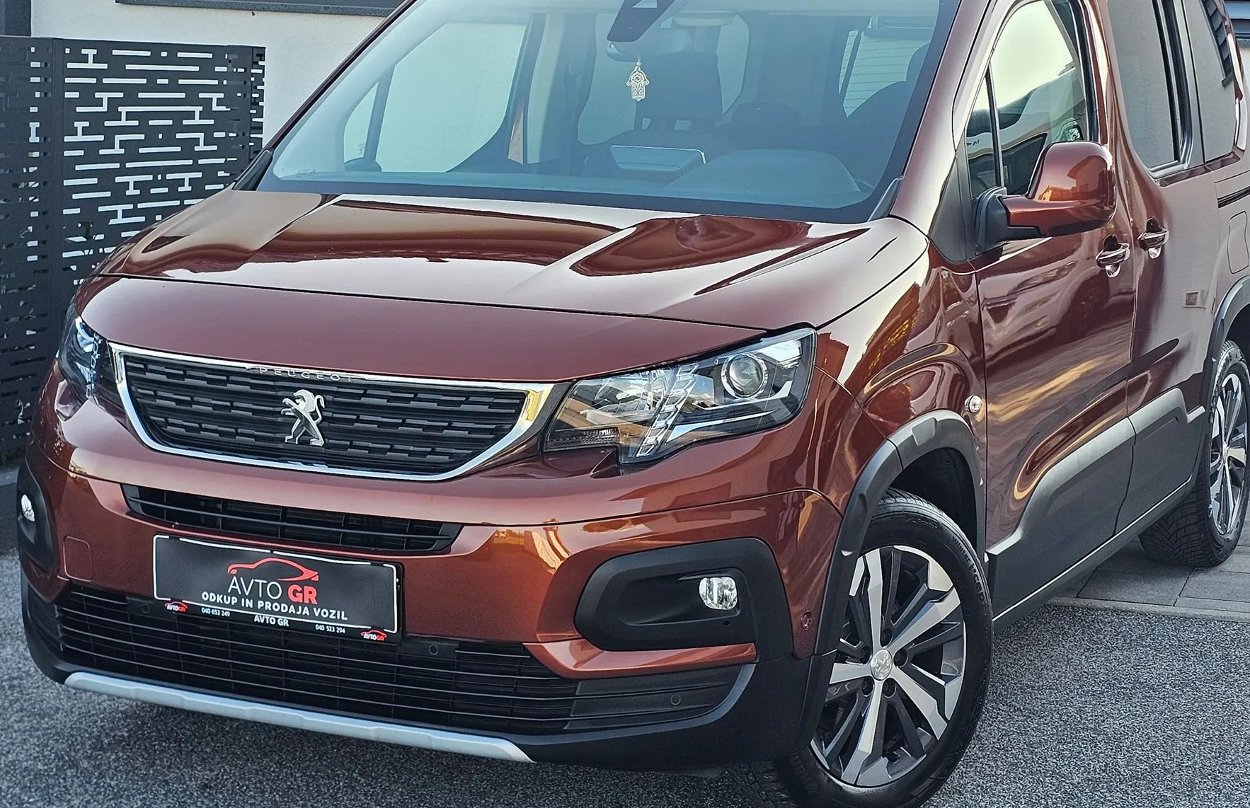 Zunanja slika - Peugeot Rifter - 1.5 HDI 130-AUT.-GT LINE-NAVI-LED-ALU-ODLIČEN- - 16