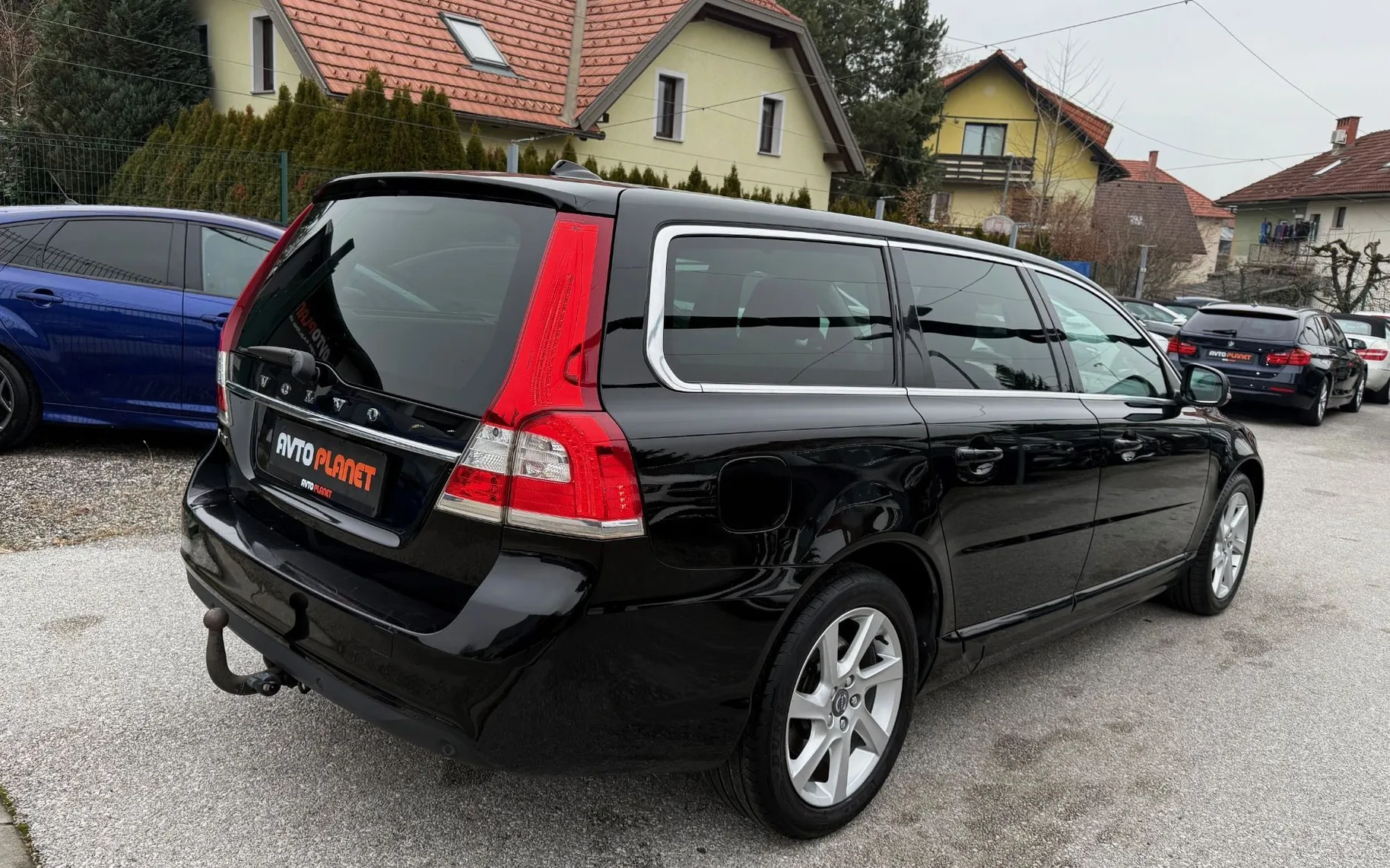 Zunanja slika - Volvo V70 - 2.0 D AUT. Momentum LED NAVI USNJE VLEČNA - 5