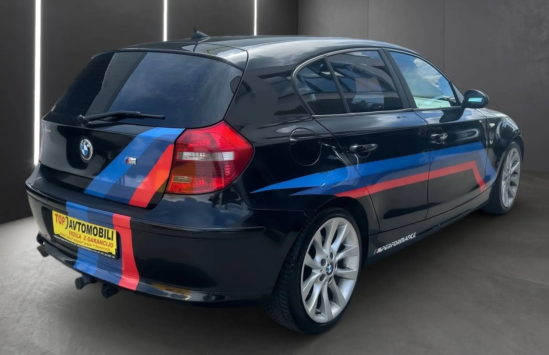 Zunanja slika - BMW Serija 1 - : 118d OPRAVLJEN VELIK SERVIS MOŽNOST BREZ POLOGA - 8