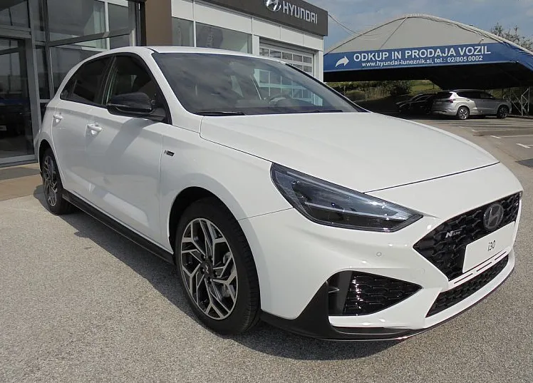 Zunanja slika - Hyundai i30 - 1.5 MPI 96 PREMIUM°N-LINE°WINTER°RG°° - 2
