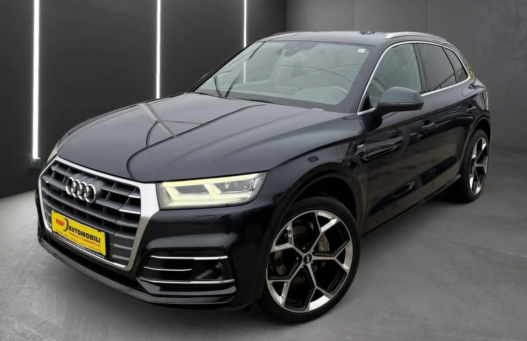 Zunanja slika - Audi Q5 - 40 TDI QUATTRO S-LINE LED TEM NAV PDC KAM TOP... - 2