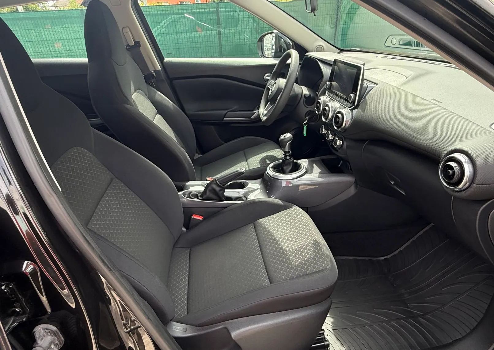 Zunanja slika - Nissan Juke - 1,0 DIG-T 114 ACENTA - 10