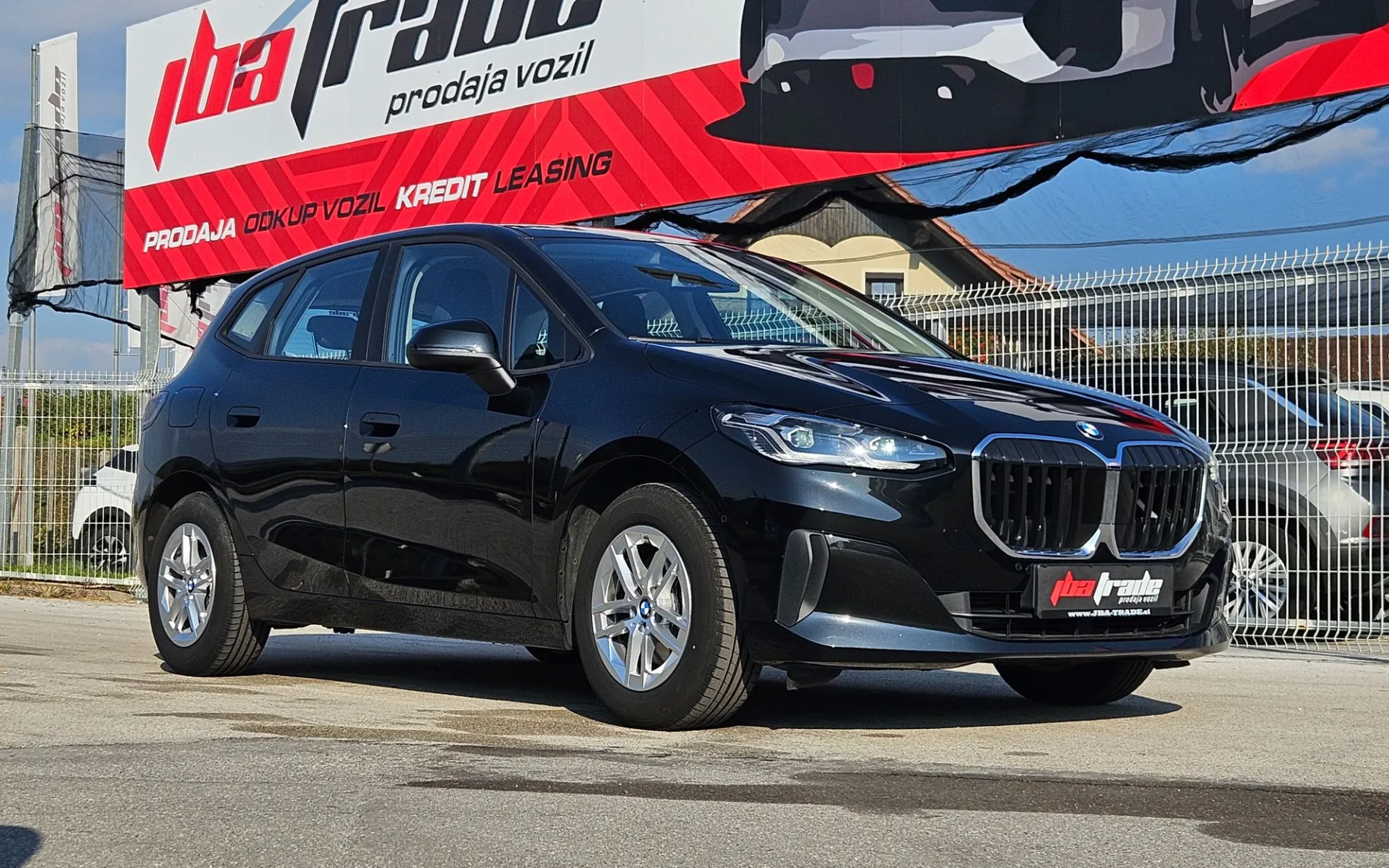 Zunanja slika - BMW Serija 2 - 220i Active Tourer Avt.,KAMERA,KLJUKA,.. - 1