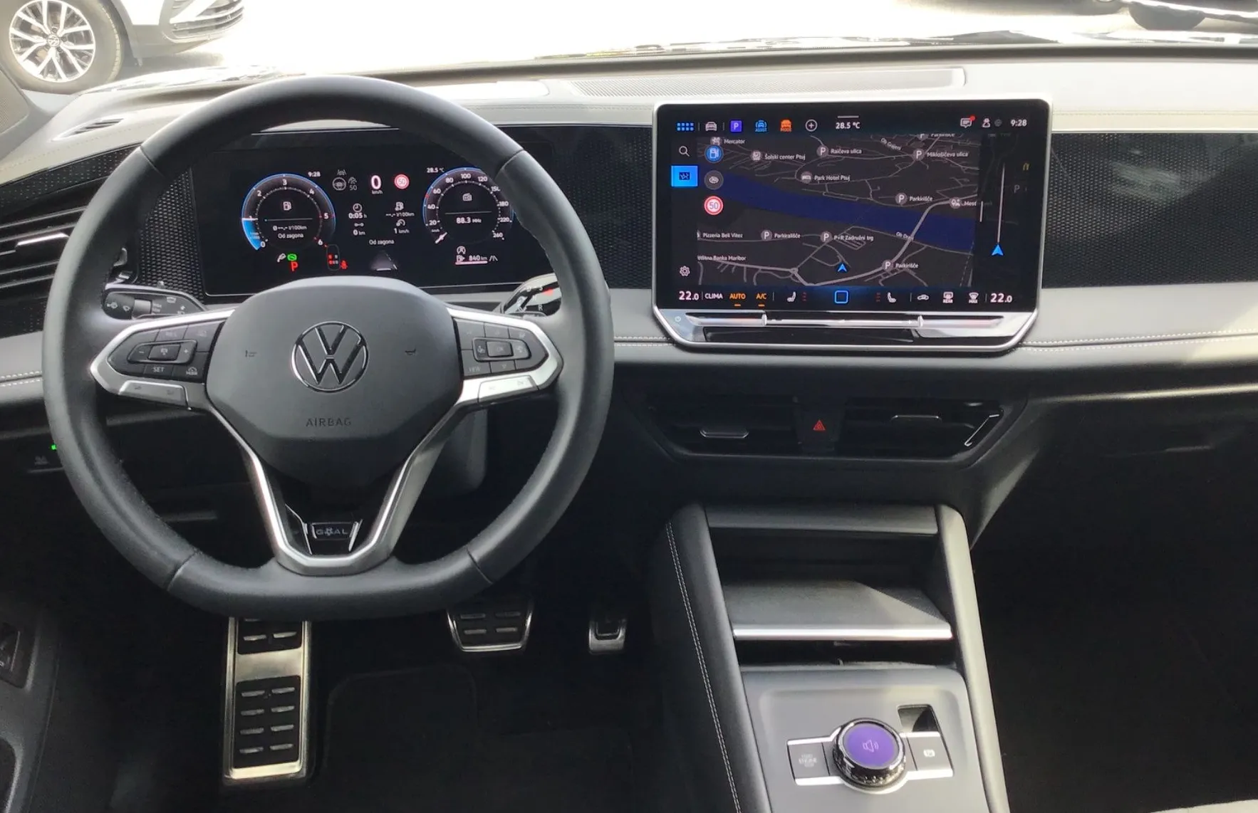Zunanja slika - Volkswagen Tiguan - 2.0 TDI BMT Life DSG - 11