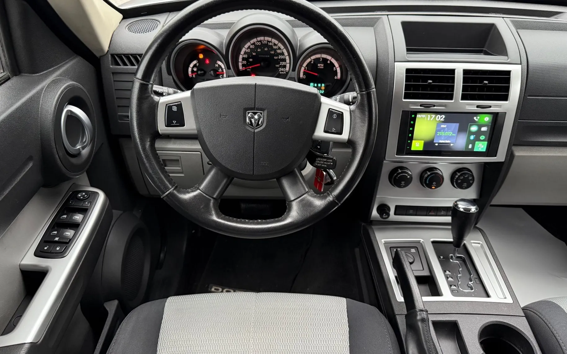 Zunanja slika - Dodge Nitro - 2.8 16V CRD 4WD AUT. SLO.VOZILO MULTIMEDIJA KAMERA - 14