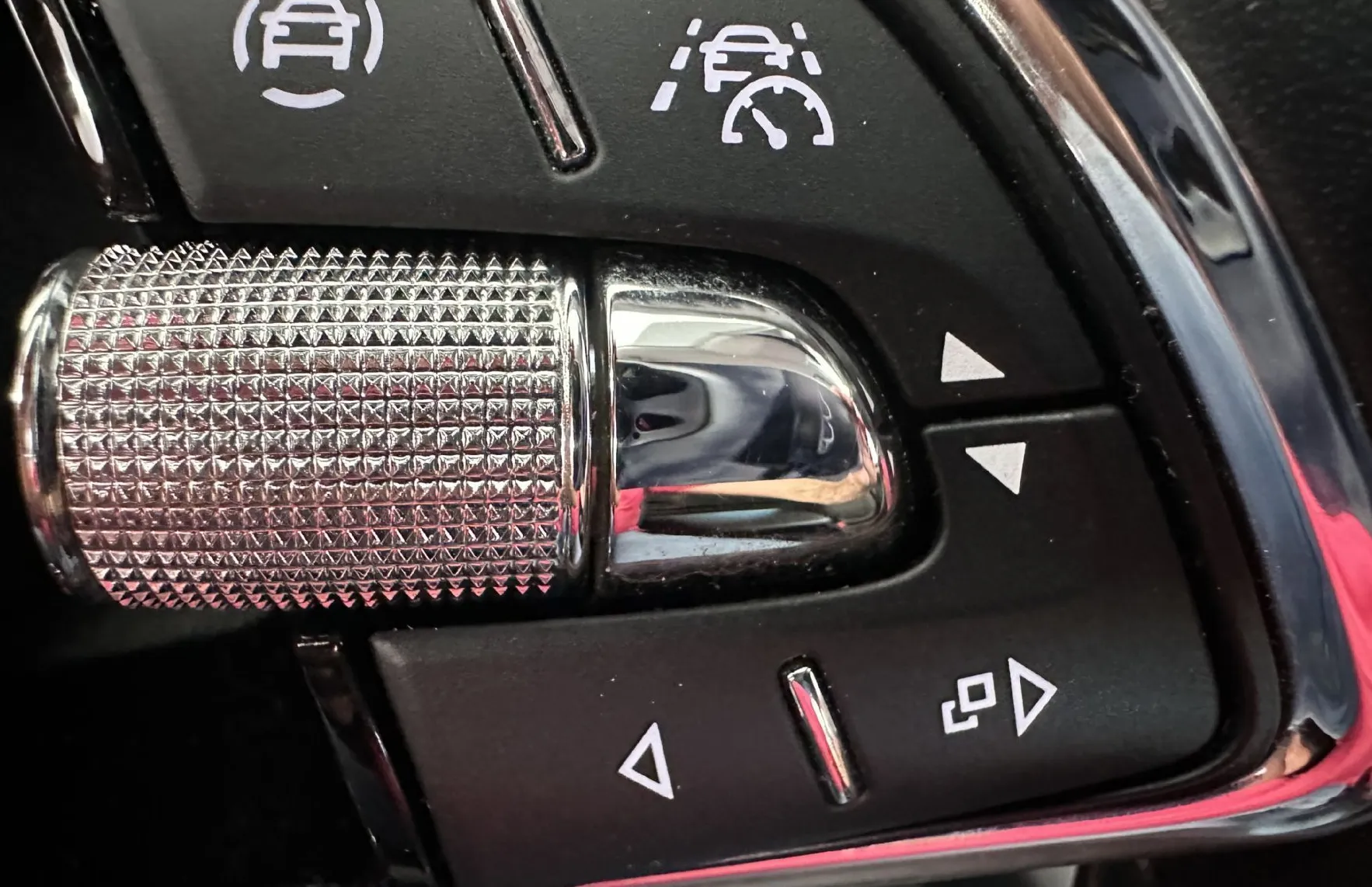 Zunanja slika - Škoda Kodiaq - 2.0 TDI 110kW DSG.NEMŠKI+4ALU.KAMERA.ACC.GRE.SEDEŽ - 9