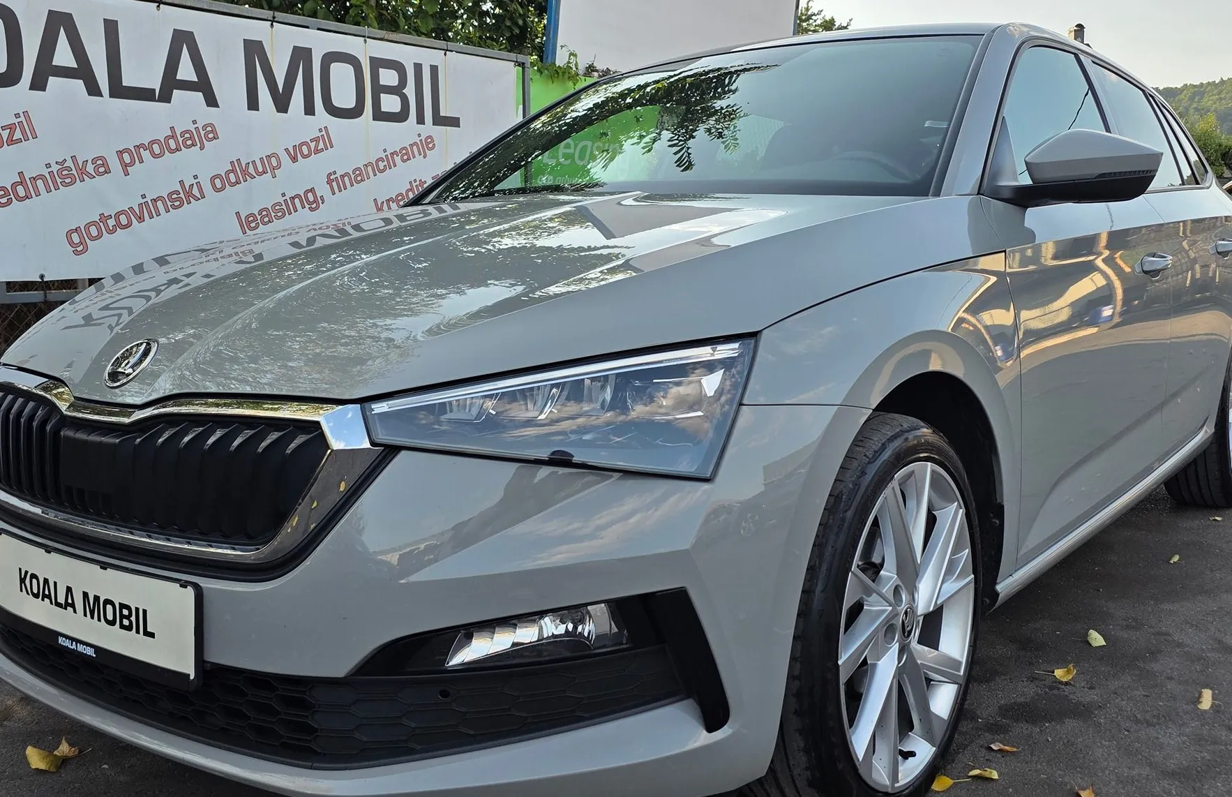 Zunanja slika - Škoda Scala - 1.0 TSI SPORT LED-PANORAMA-VIRTUAL-NAVI-KAMERA - 19