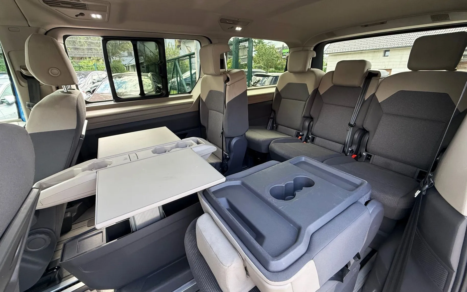 Zunanja slika - Volkswagen Multivan - T7 L2 2.0 TSI AUT. 1.LASTNIK IQ LED 7 SED. KAMERA - 20