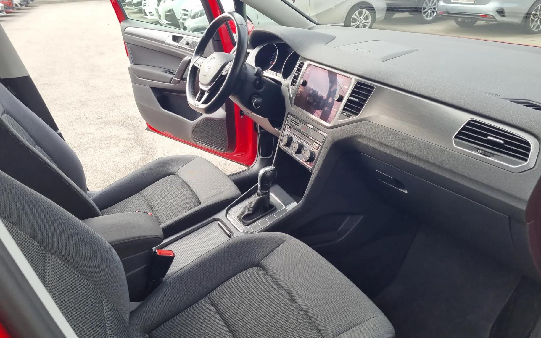 Zunanja slika - Volkswagen Golf - 1.5 TSI  Comfortline DSG 94681 KM. KOT NON - 7