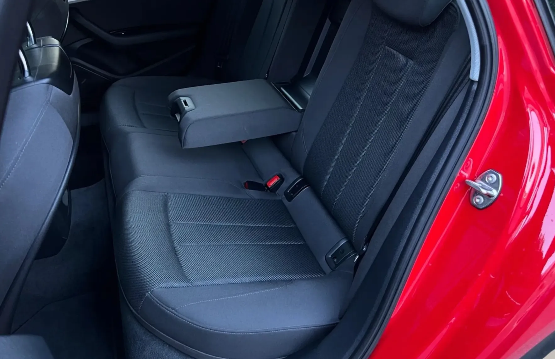 Zunanja slika - Audi A4 - Avant 40 g-tron Advanced S tronic od1 lastnik garancija - 14