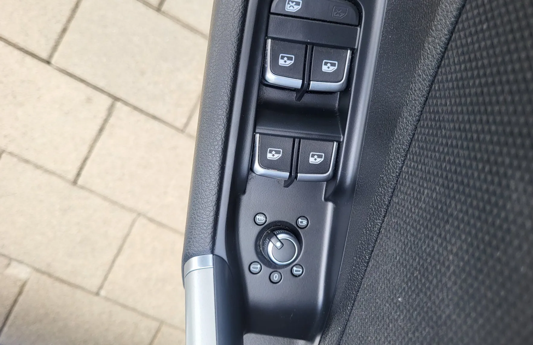 Zunanja slika - Audi Q2 - 2.0 TDI S-tronic alu-pdc-navi-led-vl.kljuka-usnje - 16