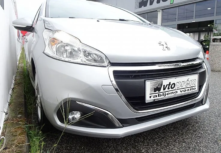 Zunanja slika - Peugeot 208 - 1.6 BlueHDi - ODLIČEN - FINANCIRANJE BREZ POLOGA - 2