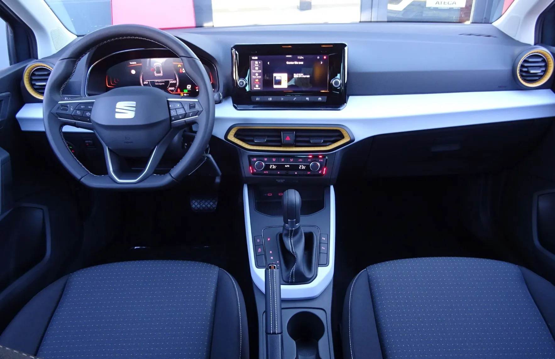 Zunanja slika - Seat Arona - 1.0 TSI DSG 116KM STYLE EDITION - GRETJE SEDEŽEV- - 12