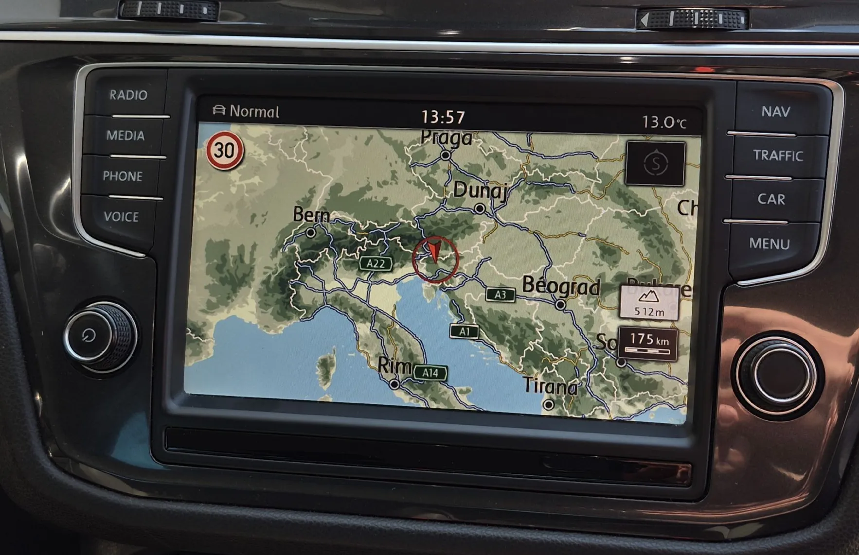 Zunanja slika - Volkswagen Tiguan - 2.0 TDI SCR 4MOTION BMT Comfortline - 17