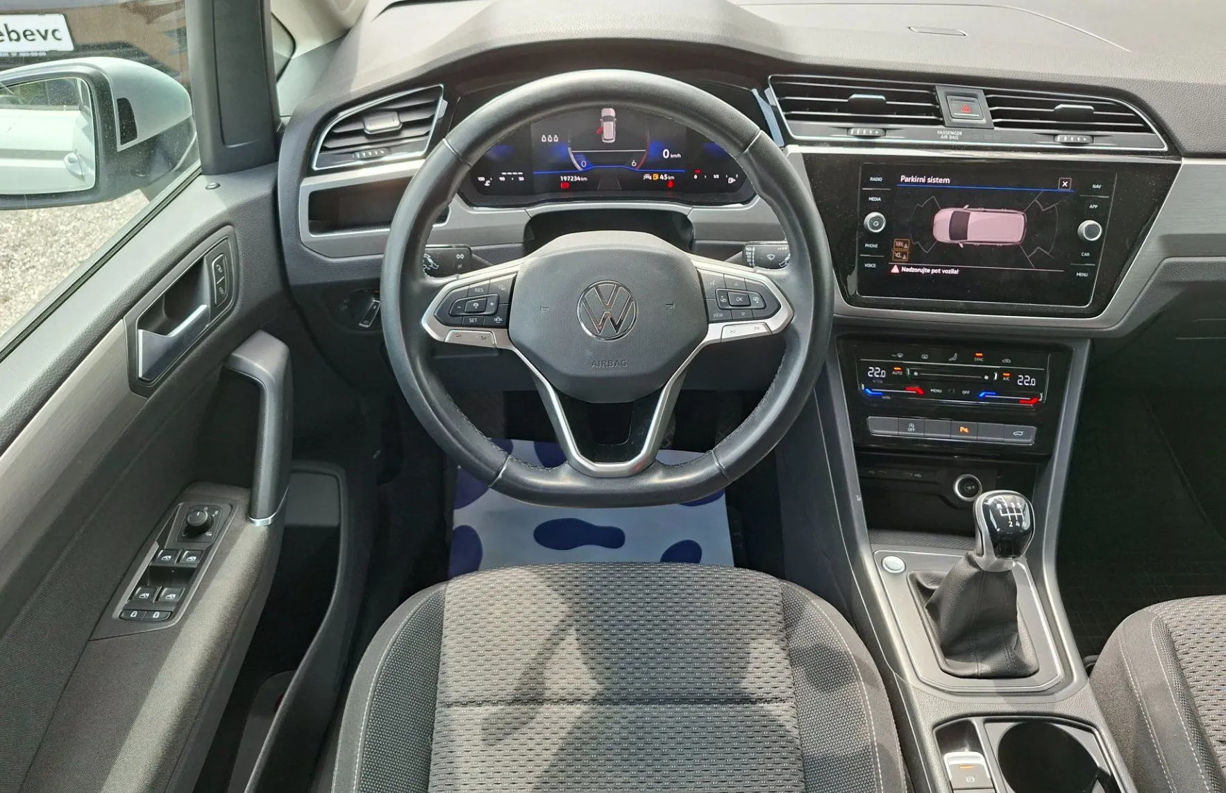Zunanja slika - Volkswagen Touran - 2.0 TDI BMT Family Virtual števci. radarski temp. - 10