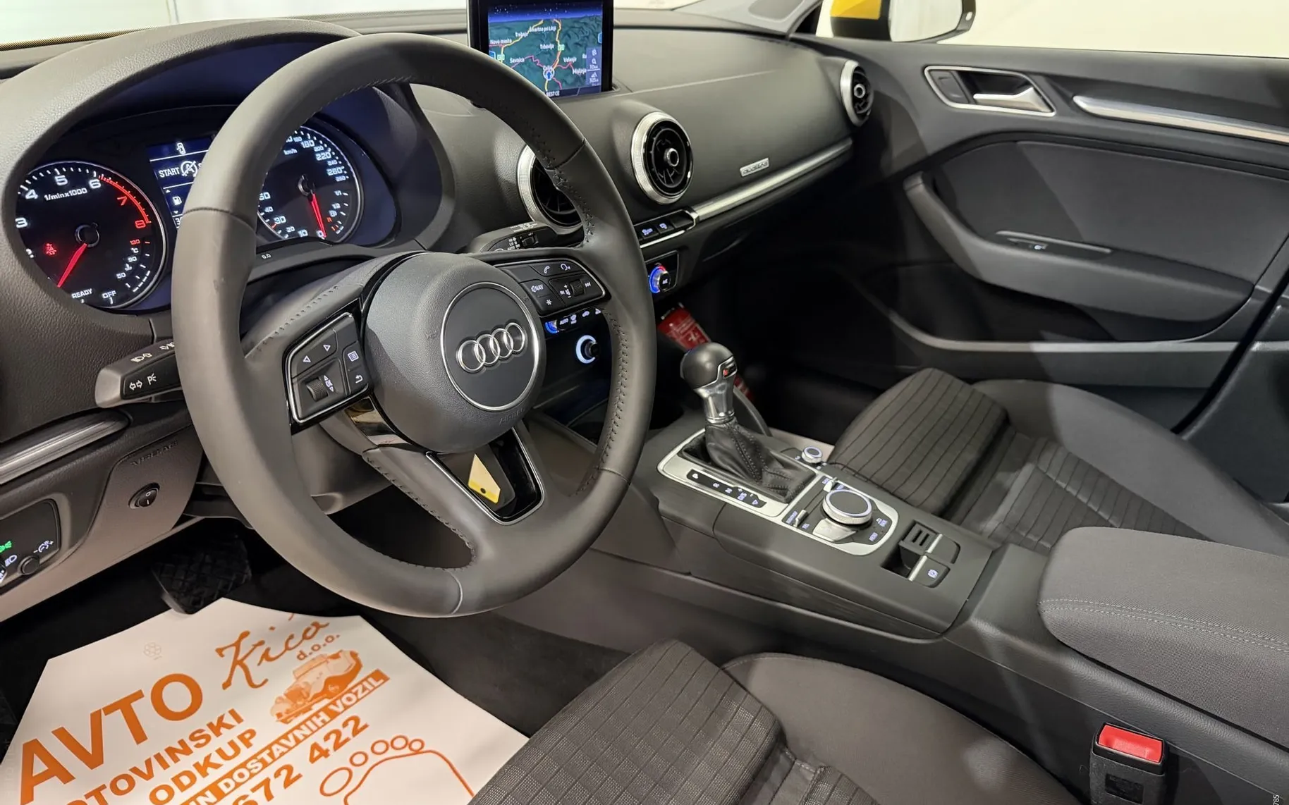 Notranja slika - Audi A3 - 2.0 TFSI-QUATTRO-36.000KM-S TRONIC-NAVI-TEMPOMAT.. - 9