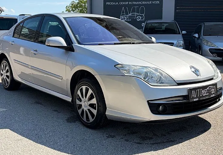 Zunanja slika - Renault Laguna - Dynamique 2.0 dCi - 3