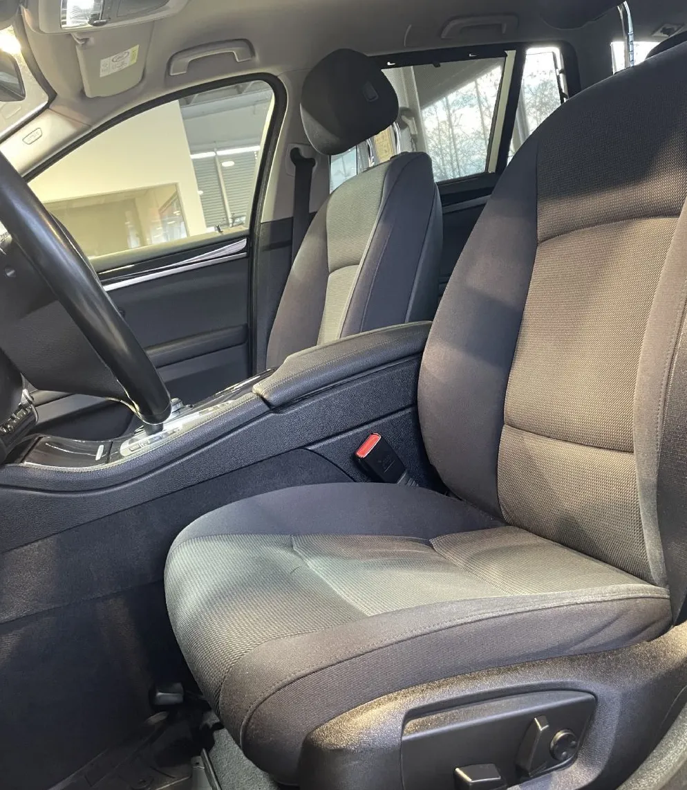 Zunanja slika - BMW Serija 5 - Touring: 520d-HEADUP-VIRTUAL-LANE-NAVI-RADAR-KAMERA-LED- - 8