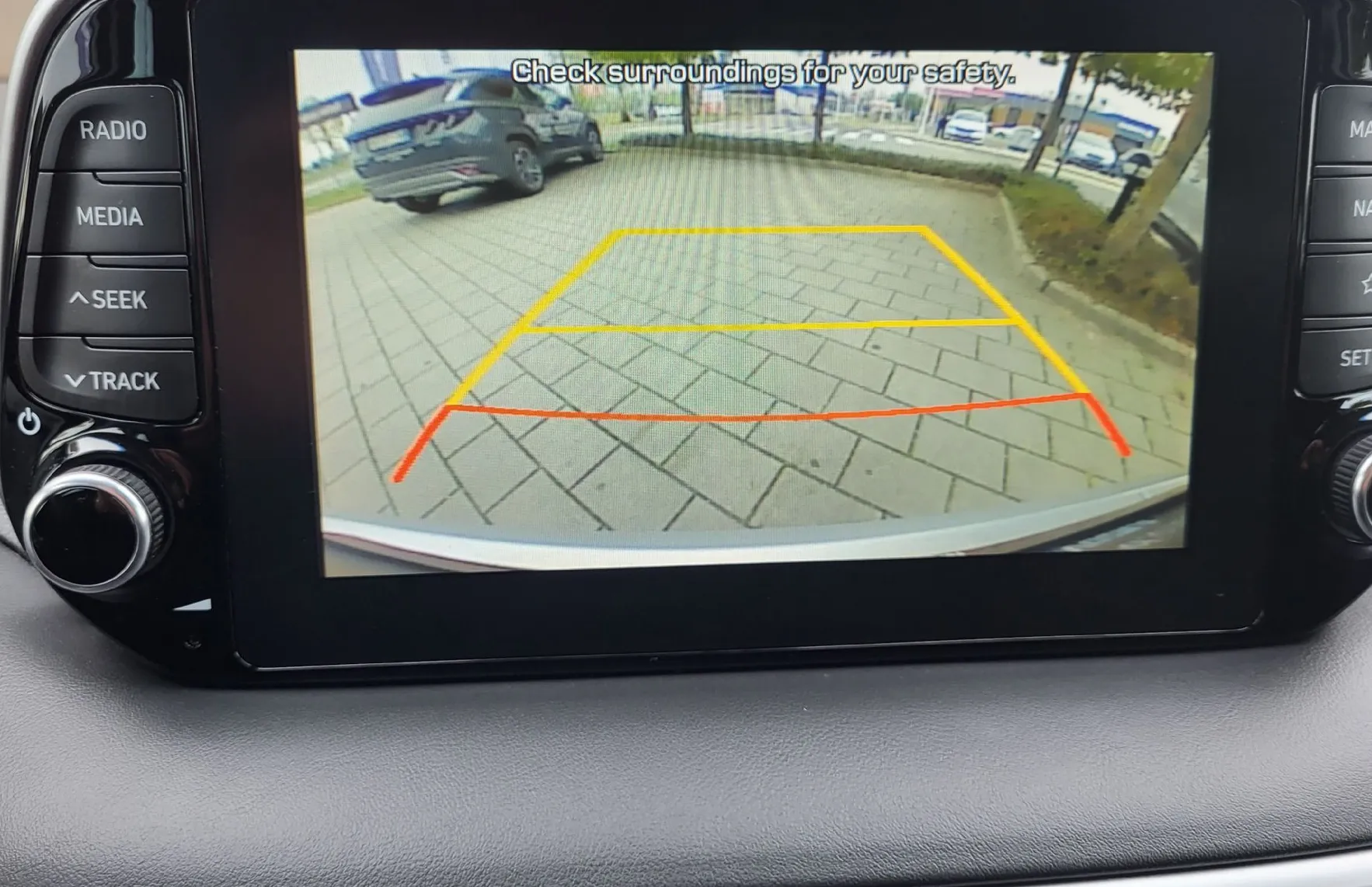 Zunanja slika - Hyundai Tucson - 1.6 GDI Premium slo-navi-alu-pdc-acc-tempom-kamera - 13