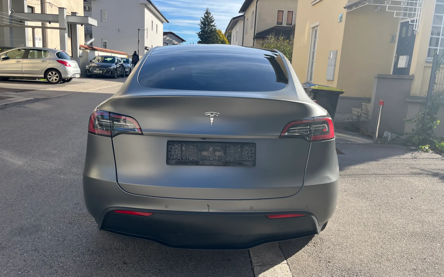 Zunanja slika - Tesla Model Y - 3D3 / 3D7 - 6