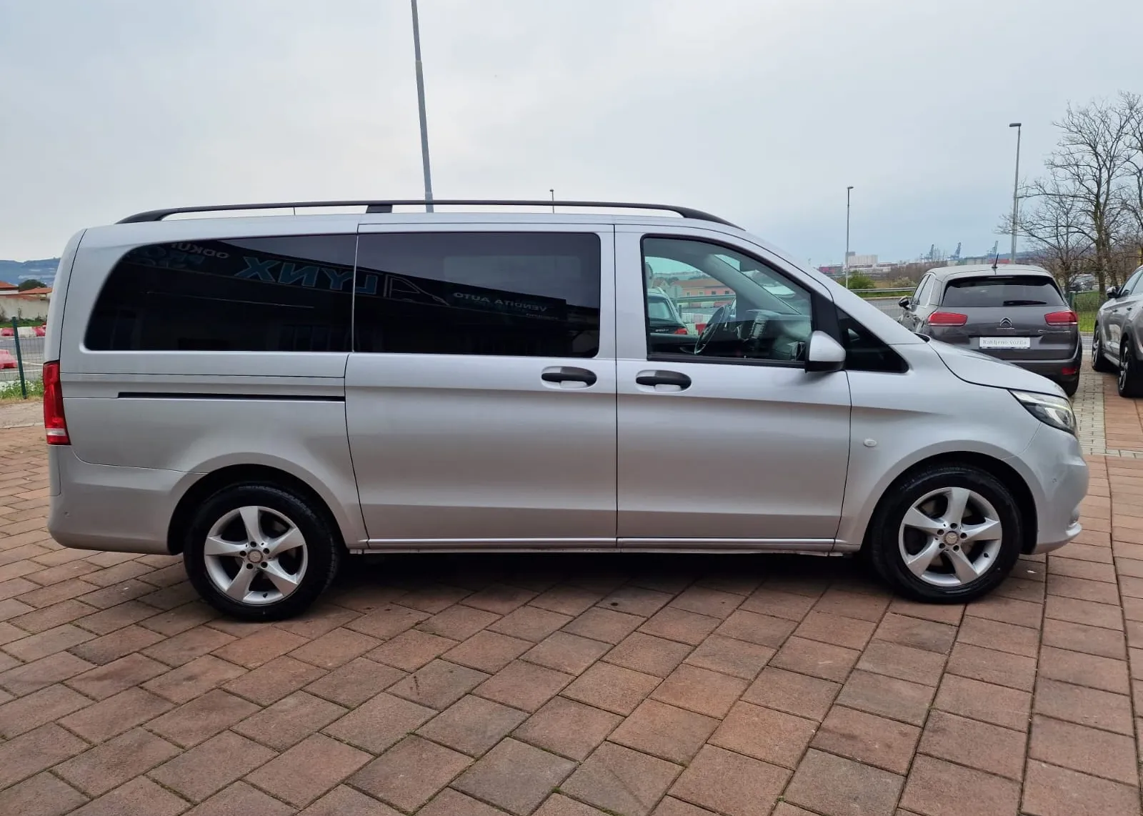 Zunanja slika - Mercedes-Benz Vito - 119D-AUT.-4X4-LEASING BREZ POLOGA - 3