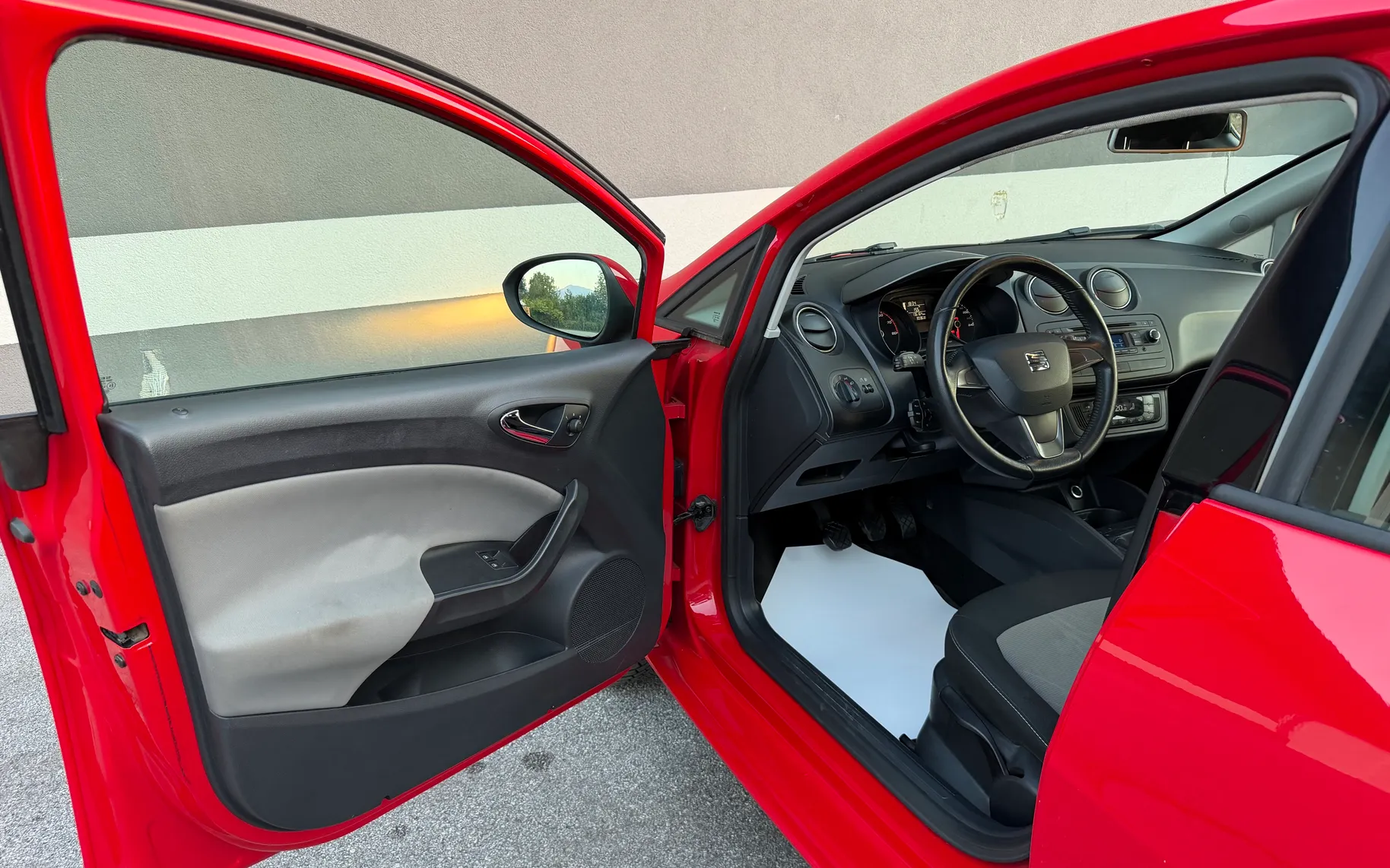 Zunanja slika - Seat Ibiza - 1.4 16V STYLE 2.LASTNIK 5 VRAT KLIMA SLO.VOZILO - 12
