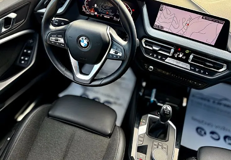Zunanja slika - BMW Serija 1 - : 118i Advantage | PDC | Tempo. | Odlično ohranjen | - 10