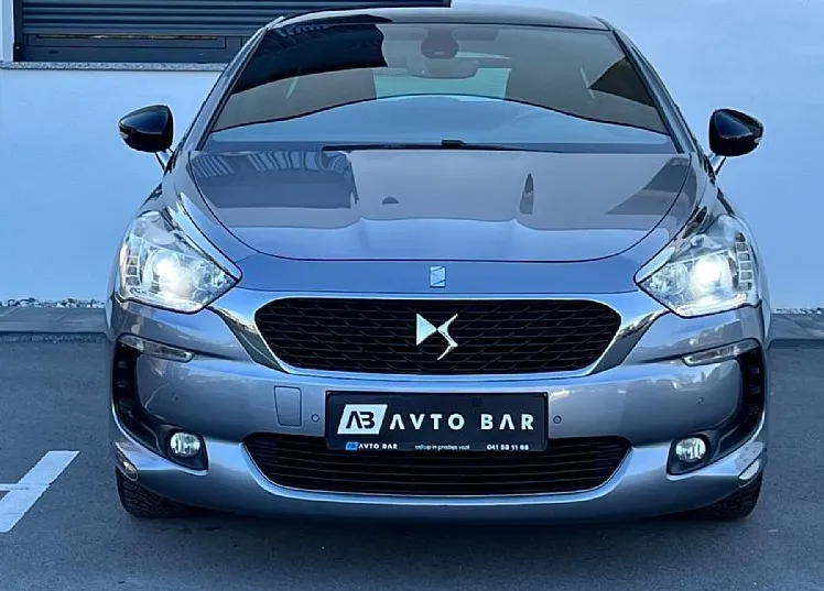 Zunanja slika - Citroën DS5 - KOT NOV+NAVI+PANORAMA+ALU+PDC... - 2