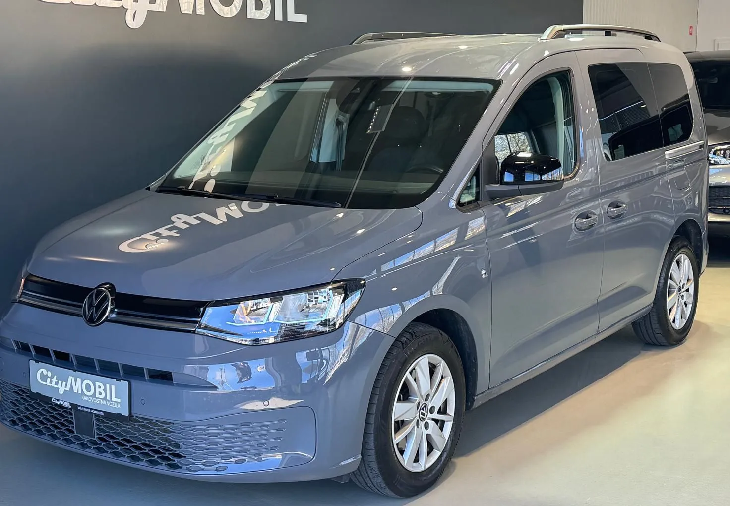 Zunanja slika - VW Caddy - -2.0-TDI-RADAR-LANE-DSG-VIRTUAL-LED-ALU - 5