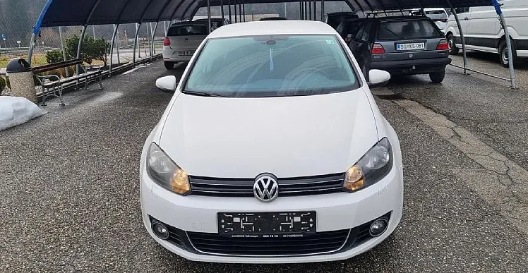 Zunanja slika - VW Golf - 1.6 TDI DPF Highline 77  105 - 2