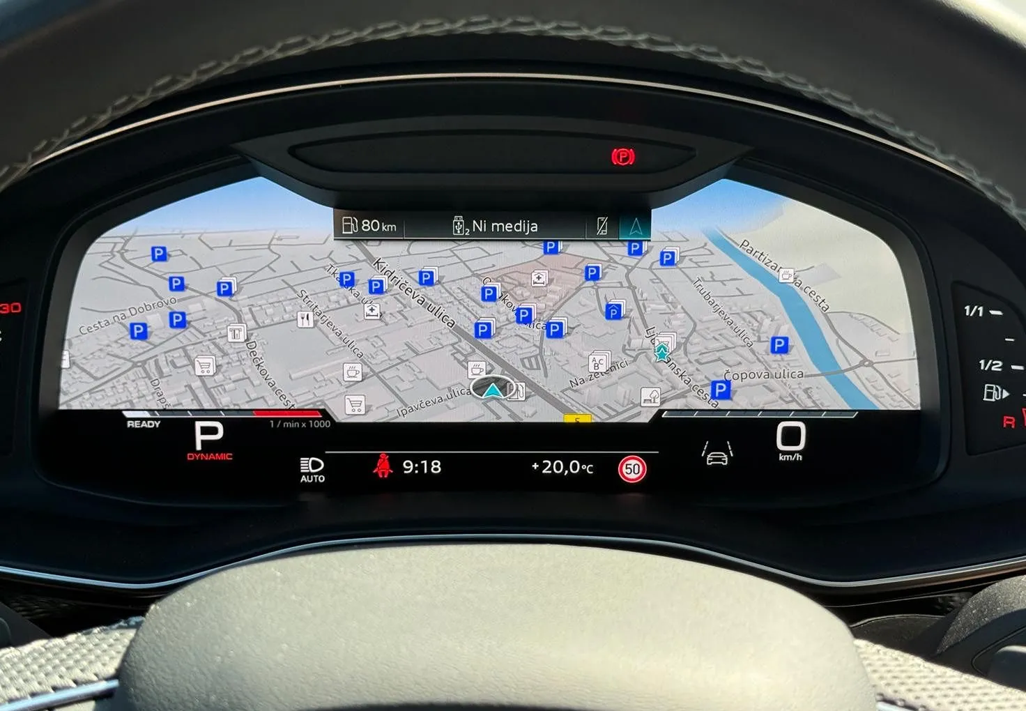 Zunanja slika - Audi Q8 - 50TDI S line Panorama Night 360 SoftCl Compet HUD - 5