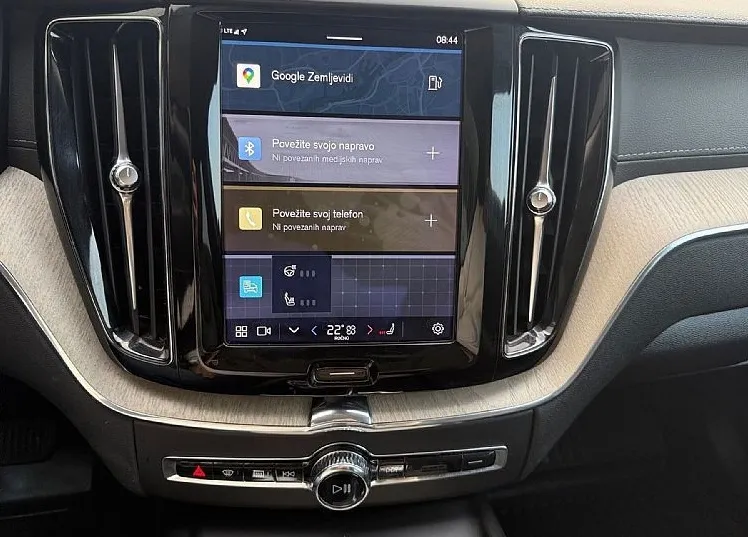 Zunanja slika - Volvo XC60 - B4D AWD AUT Inscription LED KAMERA HARMAN KARDON - 14