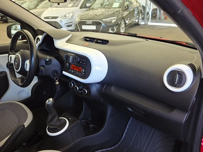 Zunanja slika - Renault Twingo - SCe 70 Limited 1.LASTNIK SLO.POREKLO - 11