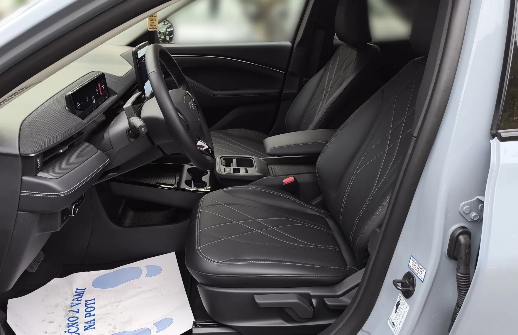Zunanja slika - Ford Mustang Mach-e - 73kWh 197kW samodejni zadnji - 9