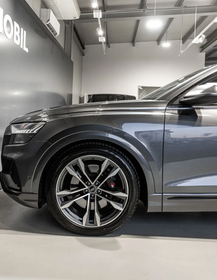 Zunanja slika - Audi SQ8 - MATRIX-KEYLESS-PANO-ZRAČNO-USNJE-VIRTUAL-HLAJ-22C - 5