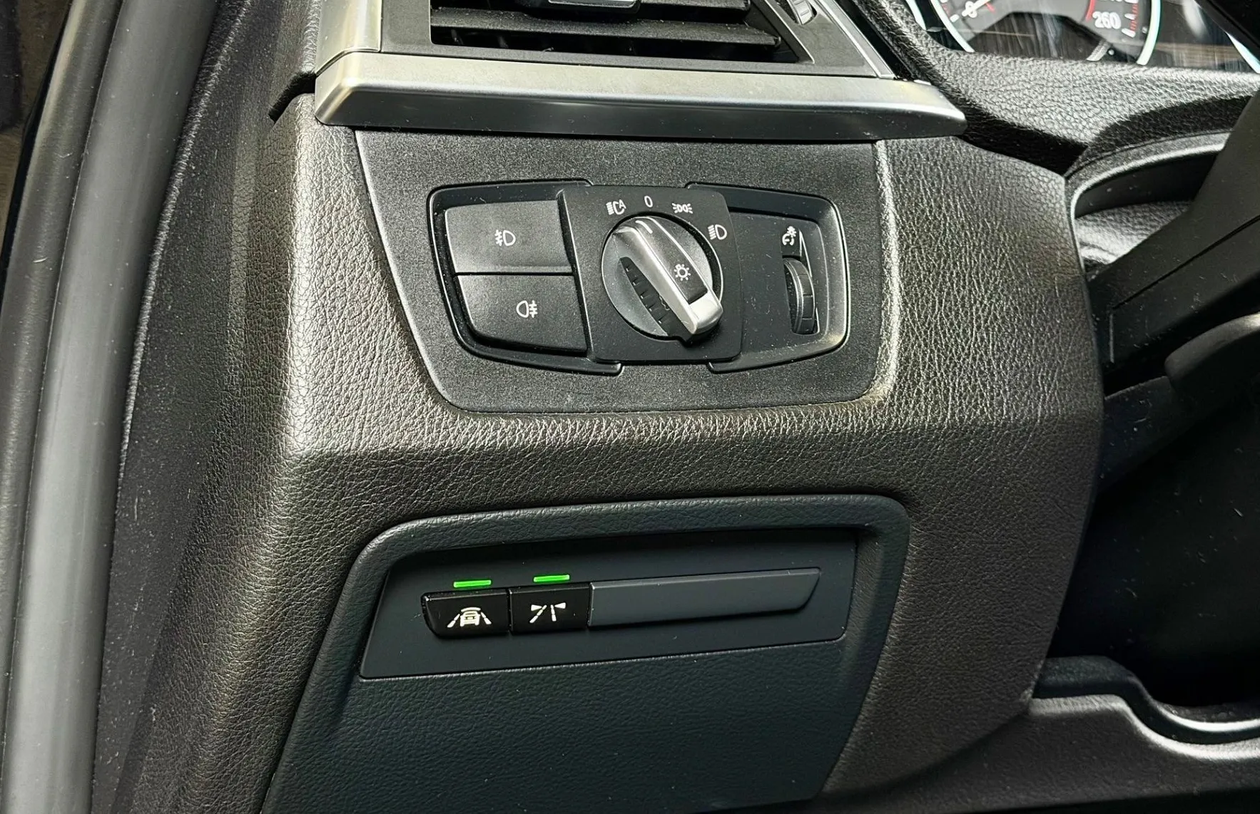 Zunanja slika - BMW Serija 3 - Touring: 320D XDRIVE - SPORT - KAMERA - FULL LED - HEAD - 17