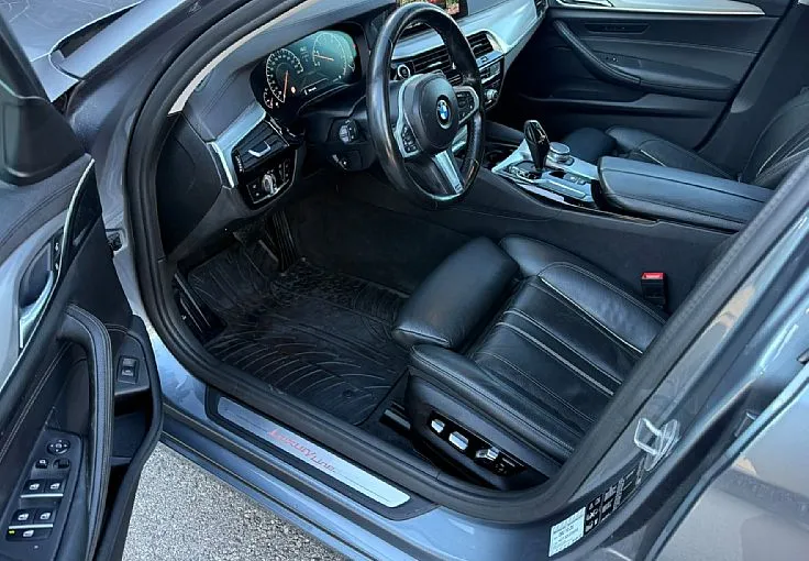 Zunanja slika - BMW Serija 5 - Touring: 530i xDrive Touring Avt.-Virt-Memo-Kam-aTemp-SL - 5