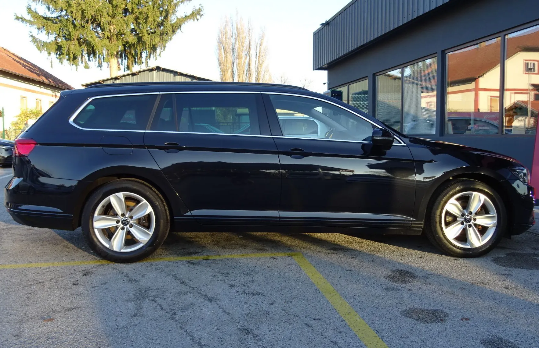 Zunanja slika - Volkswagen Passat - Variant 2.0 TDI DSG BUSINESS 200KM - VLEČNA KLJUKA - - 3