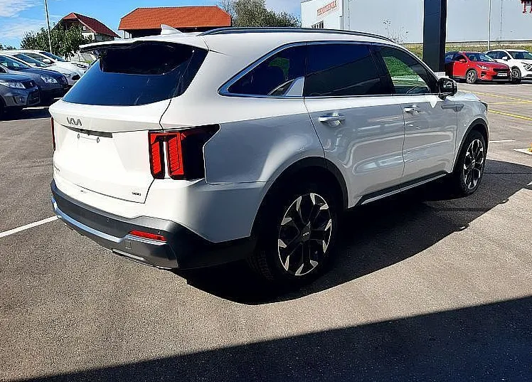 Zunanja slika - KIA Sorento - 2.2 CRDi EX LIMITED 8 DCT AWD 148kW - 2